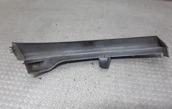 Opel Zafira A Under headlight/headlamp trim 90580651LH