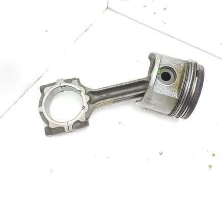 Piston with connecting rod