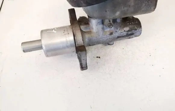 Chrysler 300 - 300C Master brake cylinder
