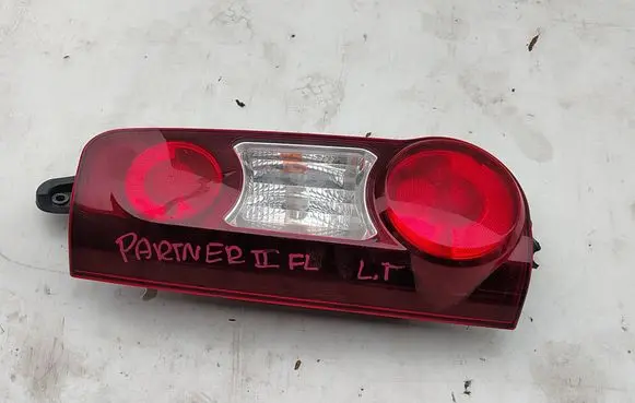 Peugeot Partner Rear/tail lights