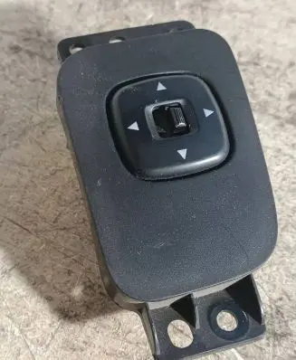 Mazda MPV Wing mirror switch LD4766600 03200321