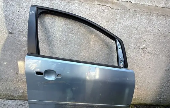 Ford Focus C-MAX Front door