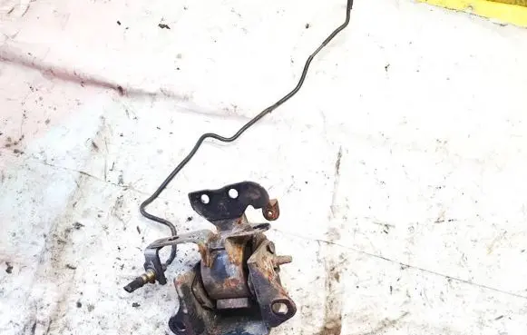 Mazda Premacy Engine mount bracket