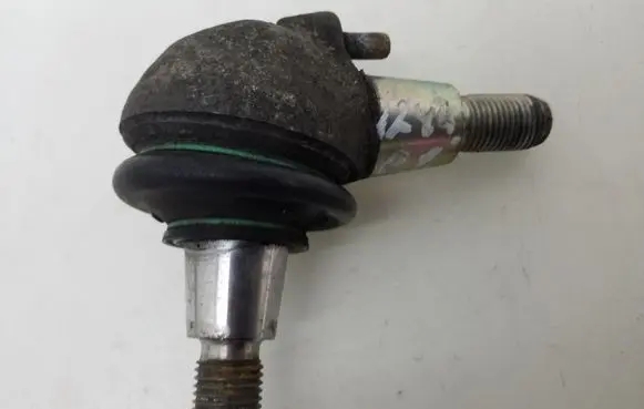 Mercedes-Benz E W212 Front ball joint A2123300135