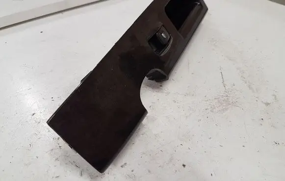 KIA Sorento Electric window control switch
