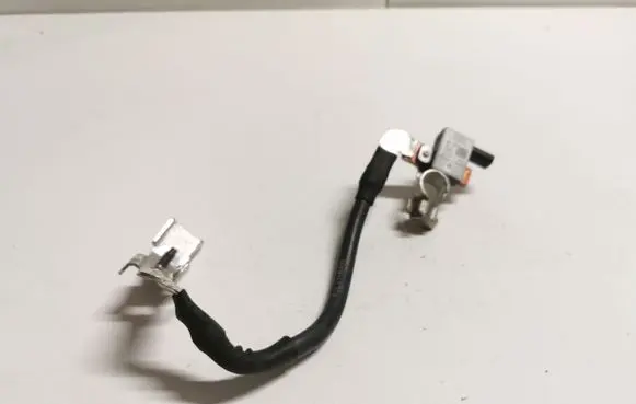 Volkswagen Golf VII Negative earth cable (battery) 5Q0915181K