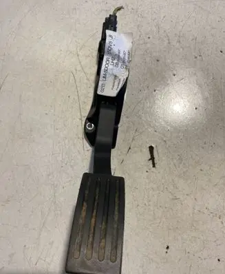 Ford Focus Accelerator throttle pedal 6PV01036880
