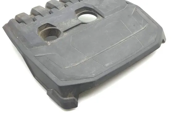 Volkswagen Golf VIII Engine cover (trim) 05E103925P