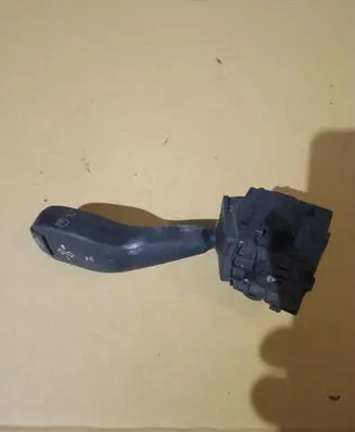 BMW 5 E39 Indicator stalk 8363668