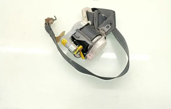 Mazda 5 Front seatbelt BGA550027