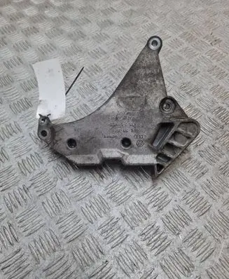 Volkswagen PASSAT B6 Engine mounting bracket 03L199207 KTS21 KTS21V120