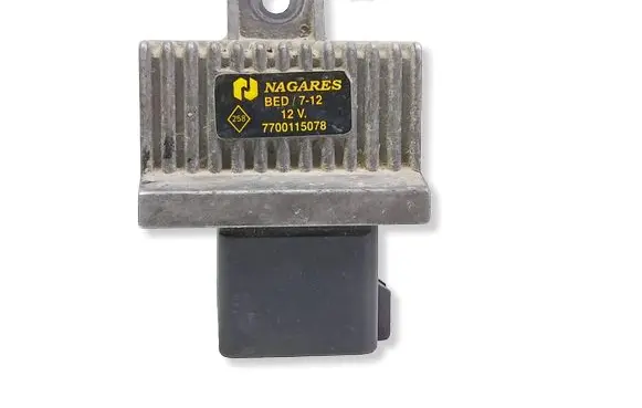 Renault Scenic I Glow plug pre-heat relay 7700115078