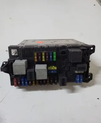 Mercedes-Benz E W211 Fuse module 2115453801
