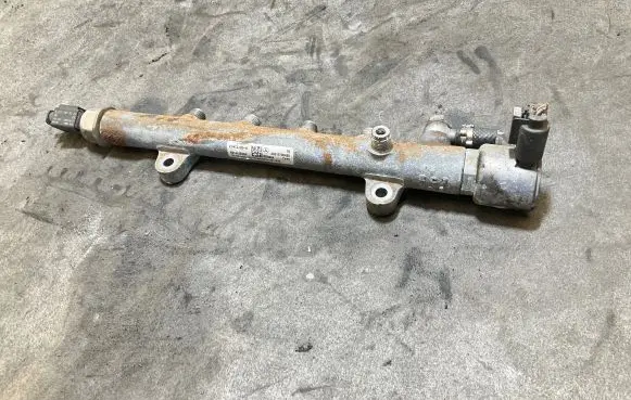 Mercedes-Benz Sprinter W906 Fuel main line pipe A6510700495 R9144Z240A