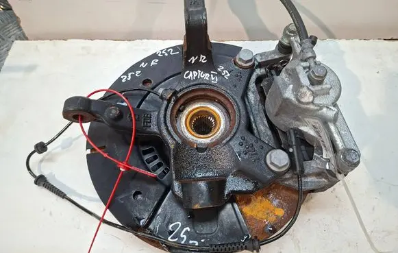 Renault Captur II Front wheel hub spindle knuckle S27612252