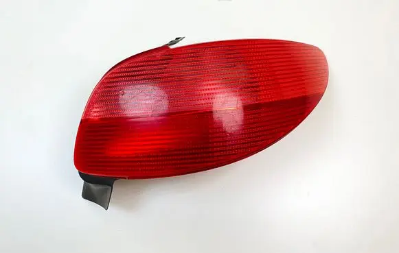 Peugeot 206 Rear/tail lights 2531D