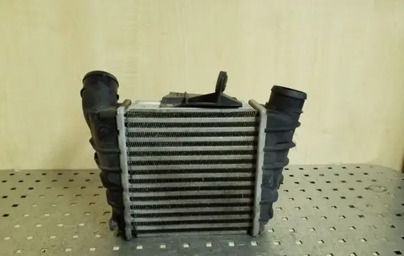Volkswagen Polo IV 9N3 Intercooler radiator 6Q0145804G