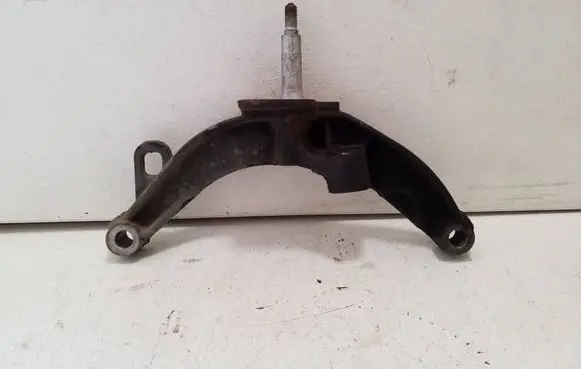 Mercedes-Benz Vito Viano W447 Gearbox mounting bracket A4472660100