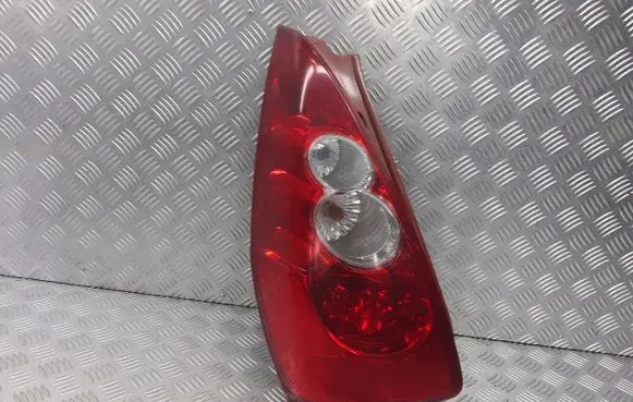 Mazda 5 Rear/tail lights set C23551160