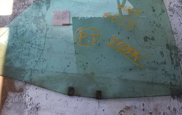 Audi A6 S6 C5 4B Rear side window 43R00081