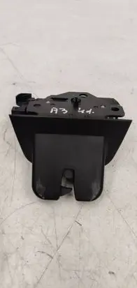 Audi A3 S3 8P Tailgate/trunk/boot lock/catch/latch 8P4827520