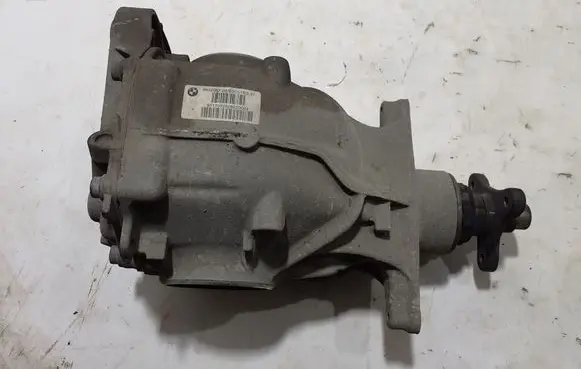 BMW 5 G30 G31 G38 Rear differential 8632067