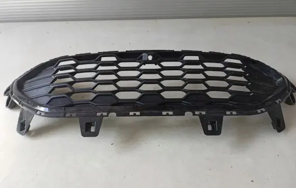 Ford Kuga III Front grill LV4B-8150-YD