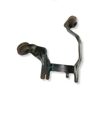 Dacia Duster Oil filter mounting bracket 4912 8201095687A