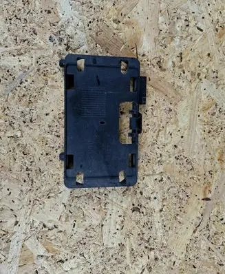 Audi e-tron Engine control unit holder 4ke915345a
