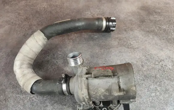 BMW X3 F25 Electric auxiliary coolant/water pump 7583836