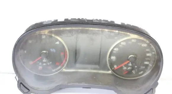 Audi A1 Speedometer (instrument cluster) 8XA920980B