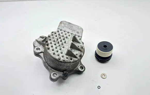 Toyota Prius+ (ZVW40) Water pump 161A029015