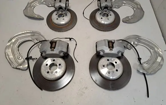 BMW X4 G02 Brake discs and calipers set 6883733 6883734