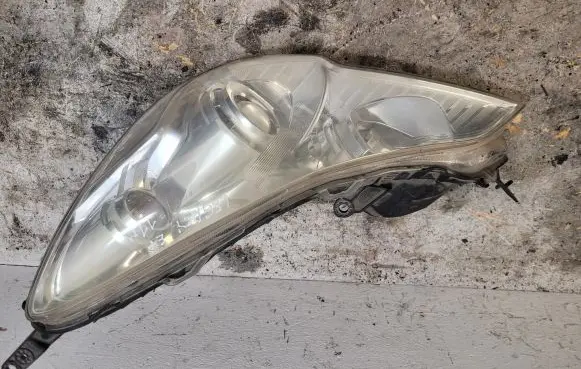 Subaru Outback Headlight/headlamp
