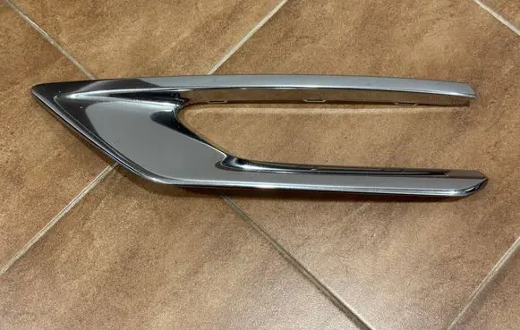 Volvo XC90 Front fog light trim/grill 31663539
