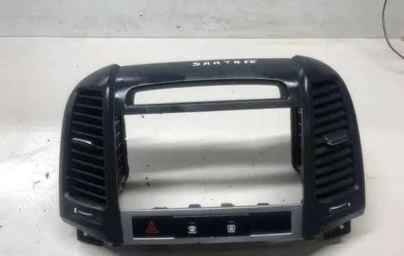 Hyundai Santa Fe Dash center air vent grill SANT4F6