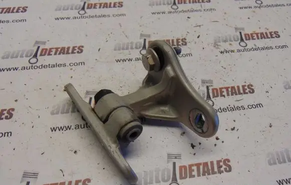 Mercedes-Benz GL X164 Front door upper hinge