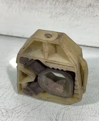 Volkswagen PASSAT B6 Radiator mount bracket 1k0121367g