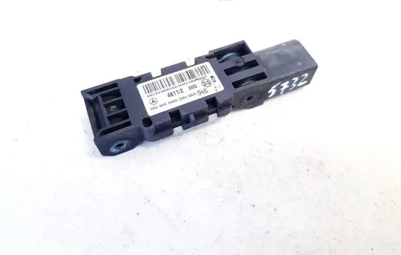 Mercedes-Benz S W220 Airbag deployment crash/impact sensor 0028200826
