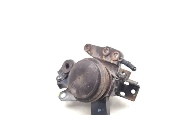 Suzuki SX4 S-Cross Engine mount bracket