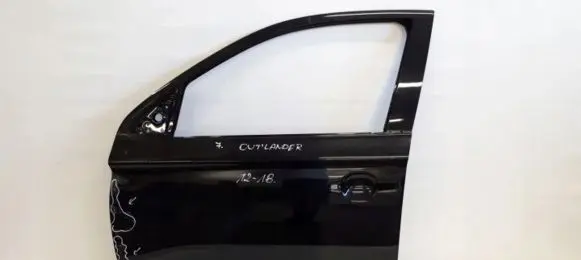 Mitsubishi Outlander Front door