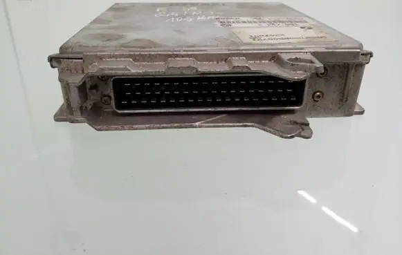 BMW 5 E39 Engine control unit/module 2247891 0281001373