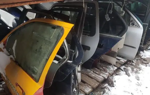 Ford Scorpio Front door