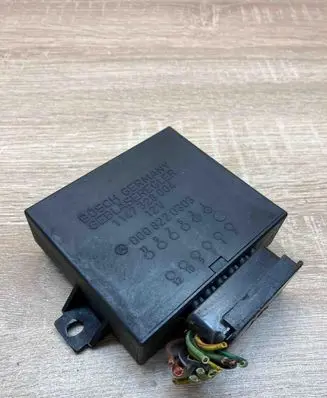 Mercedes-Benz S W126 Other relay 0008220303 1147328004 WithPlug