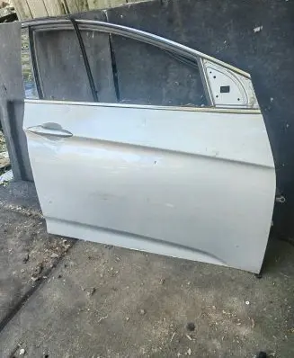 Hyundai i40 Front door