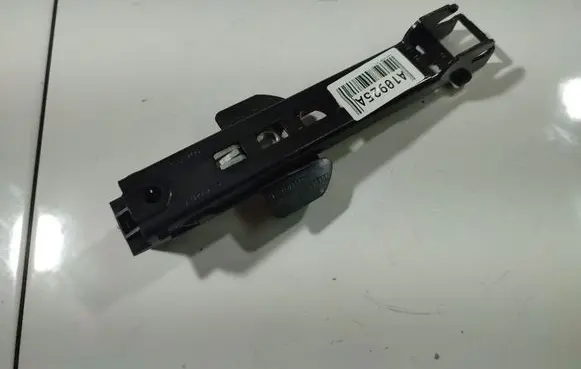 Skoda Superb B6 (3T) Seat belt adjustment rail 560927324