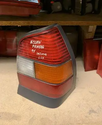 Nissan Primera Rear/tail lights