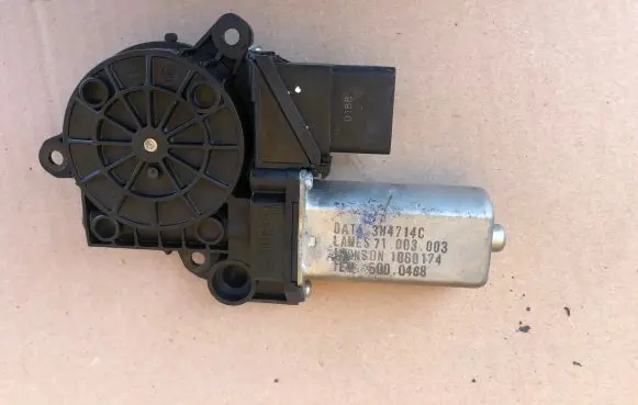 Fiat Croma Front door window regulator motor 1060174