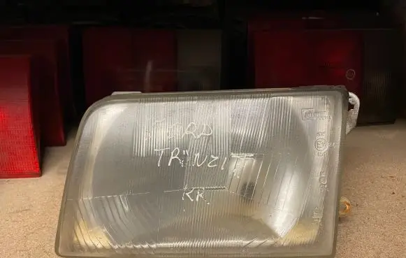 Ford Transit Headlight/headlamp