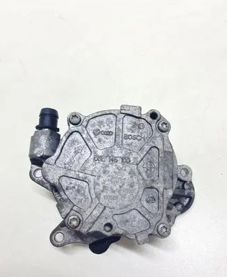 Volkswagen PASSAT CC Vacuum pump 03L145100